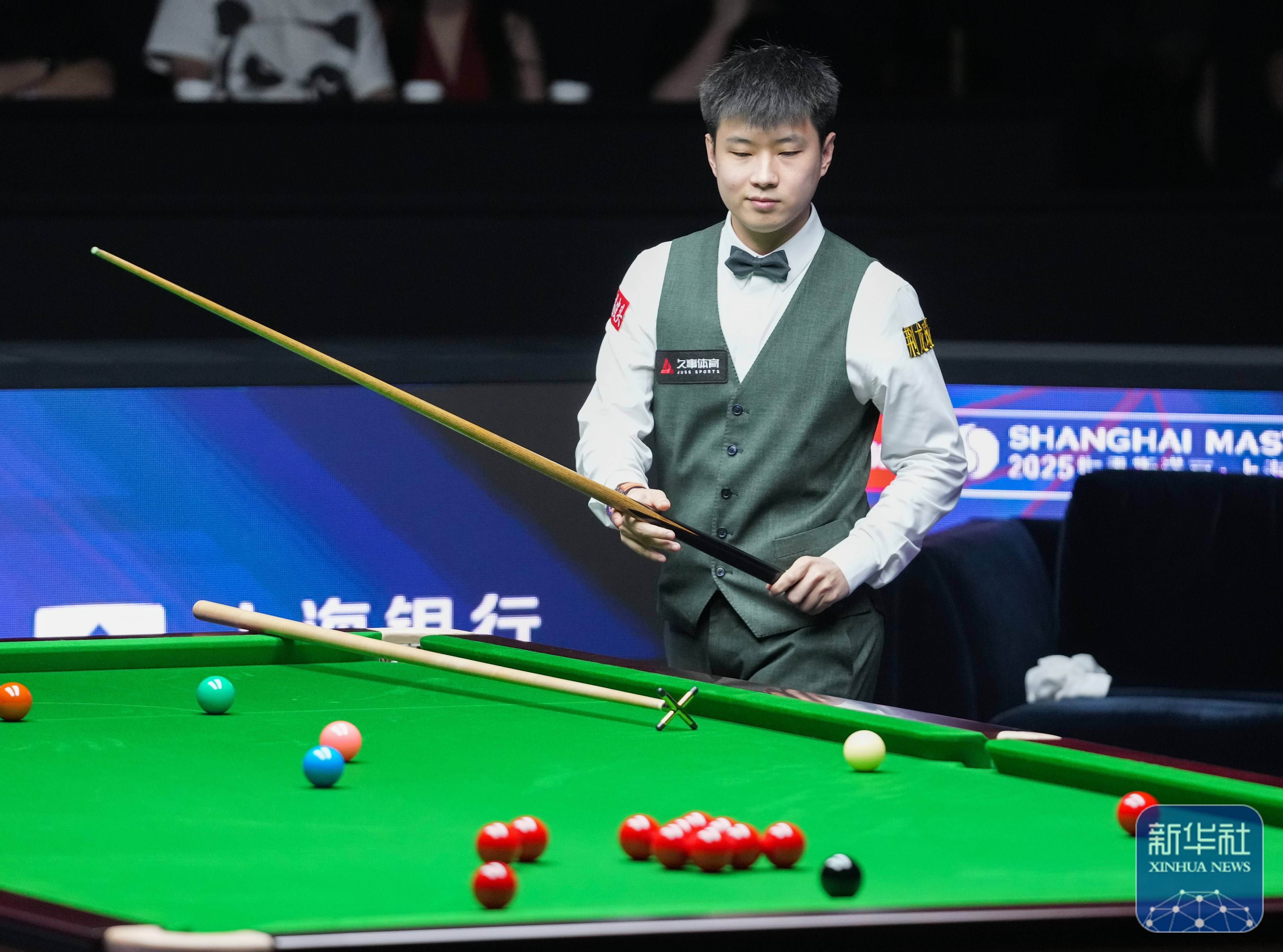 在官宣签下 在官宣签下